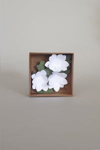 Beyaz 3'lü Çiçek - Düğün Hediyesi Magnet (50'li set)