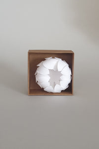 Beyaz Top Çiçek - Düğün Hediyesi Magnet (50'li set)